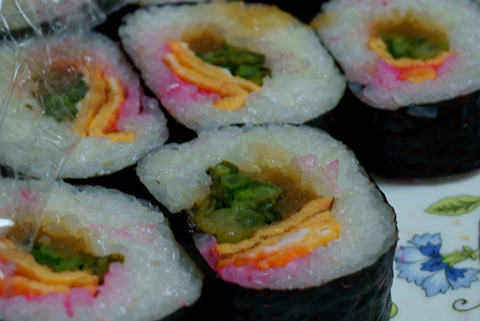 菜の花の巻き寿司